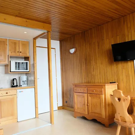 Hauts Lieux - Grand Aux Pieds Mae-5004 Apartment